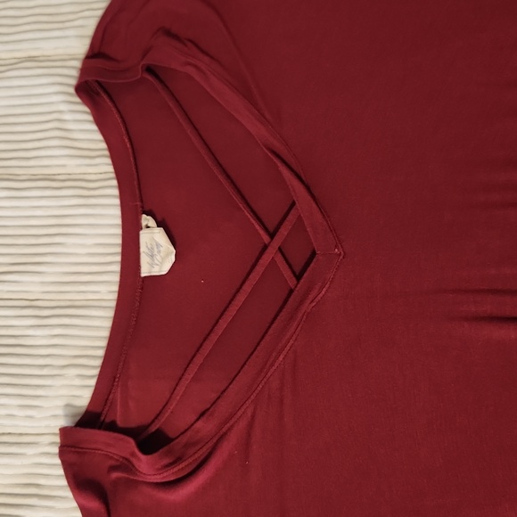 Nwot. White crow tshirt xlarge - Picture 2 of 3